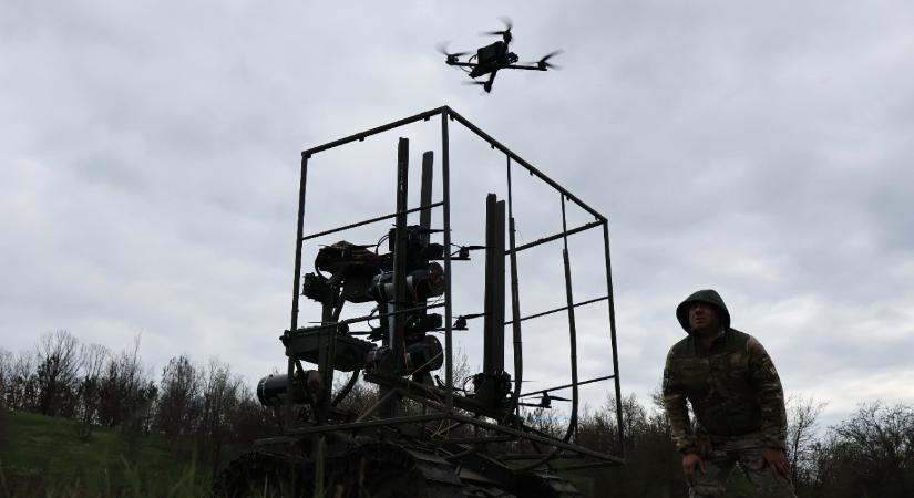 Újra és újra berepülnek orosz drónok a NATO területére