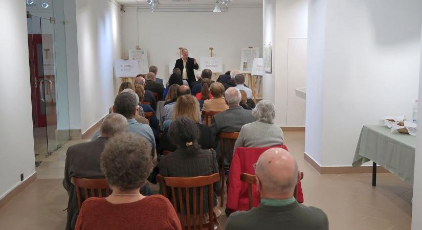 Új kötet mutatja be Garadna népi építészetét – Miskolcon tartottak könyvbemutatót