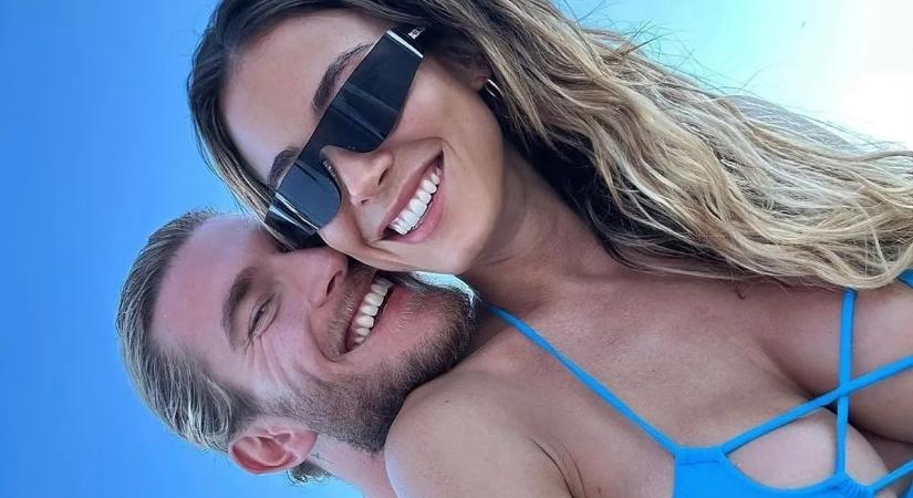 Pikáns hálószobatitkokat árult el a sztárfocista felesége