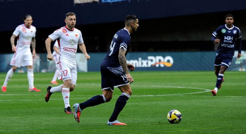 A Paks vendégeként lépnek pályára