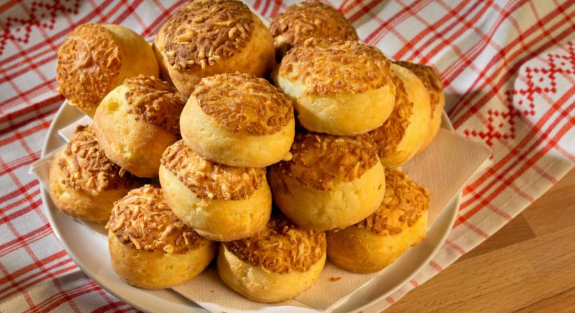 Kiszivárgott a legendás Daubner cukrászda gouda-sajtos pogácsa receptje: így készül lépésről-lépésre