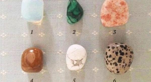 Válassz egy gyönyörű drágakövet és olvasd el, hogy mit árul el az életutadról!