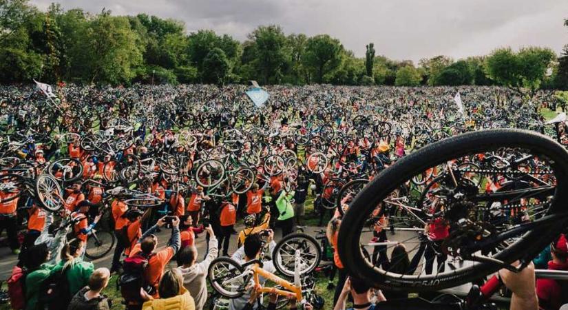 Hatalmas bringázás lesz ma Budapesten, ezen az útvonalon lesz lezárás szombat délután az I Bike Budapest kerékpáros felvonulás idején