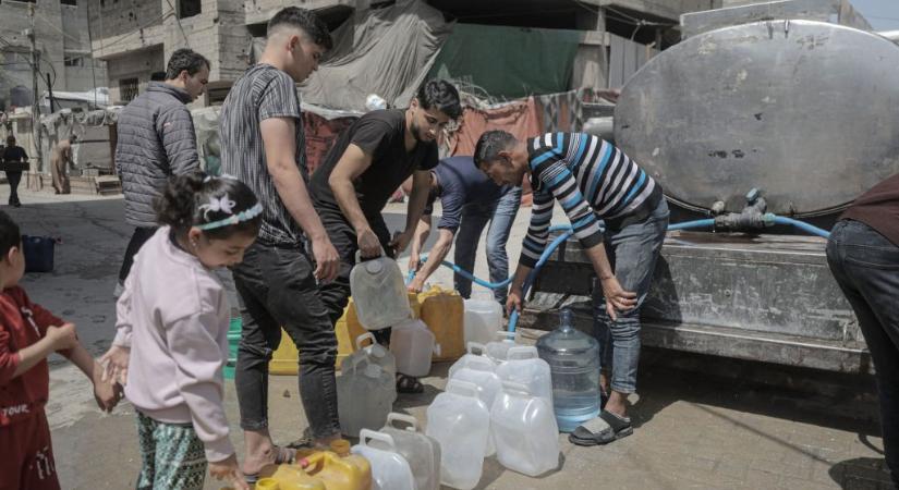 UNICEF: Izraeli katonák megölték az ENSZ Gyermekalapjának két sofőrjét, akik ivóvizet szállítottak