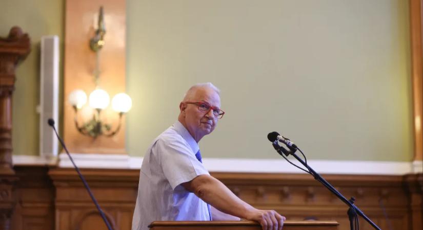 2032-ig meghosszabbították Trócsányi László rektori megbizatását a Károlin