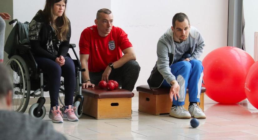 Munka és mozgás akadályok nélkül: hiánypótló esélynapot tartottak Nagyatádon