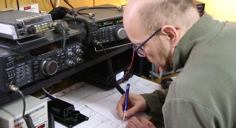 Rádióamatőr világnap: Szombaton az amatőr "frekvencia vadászok" világnapját ünnepeljük