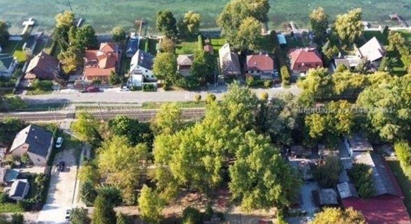 356 milliót kérnek a szárszói táborért: Apartmanház vagy gyerektábor épül a Balaton partján?