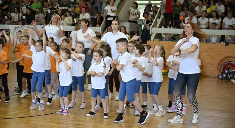 Városi óvodás sportnap: fergeteges hangulatban versenyeztek a nagycsoportosok Mosonmagyaróváron - fotók, videó