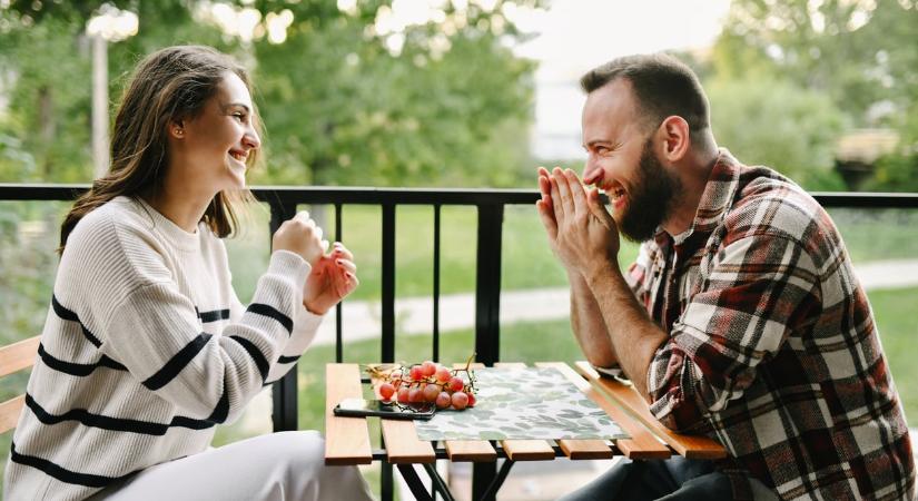 10 dolog, amit a tested jelez, amikor vonzódsz valakihez
