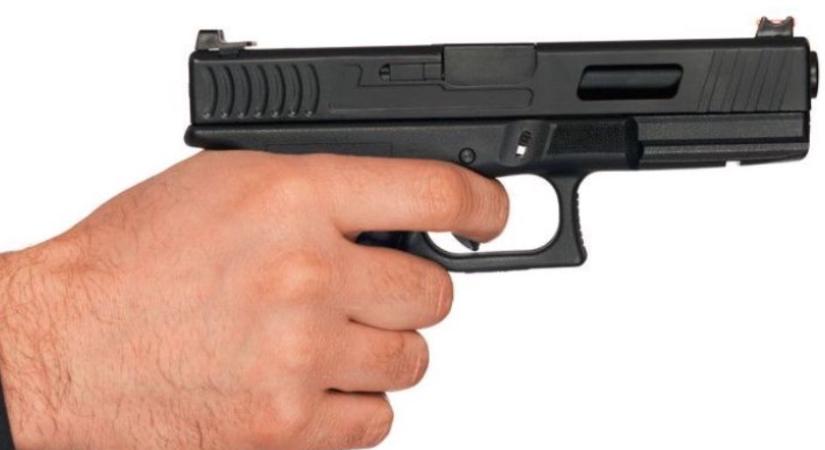 Osztálytársára lőtt egy kárpátaljai diák