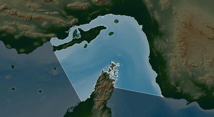 Egyre feszültebb a helyzet a Hormuzi-szorosban, tankerhajót érhetett lövés