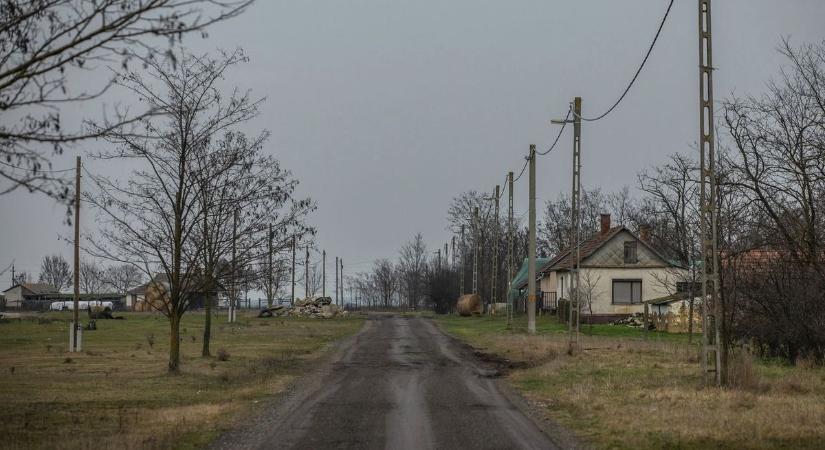Már indulhatnak is a munkagépek! – Hitel nélkül brillíroz a hajdú-bihari falu, felsorolni is nehéz a fejlesztéseket