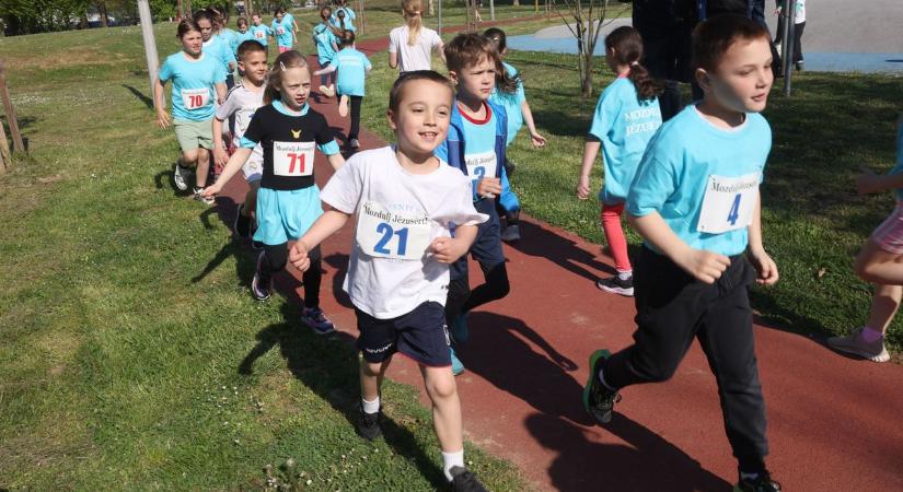 Nem baj, ha felrúgják egymást a pályán? Különleges üzenettel indult a 2. kaposvári Ökumenikus Sportnap