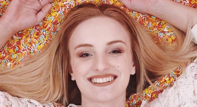 Íme az első fotók! Megmutatta kerekedő pocakját Szandi lánya