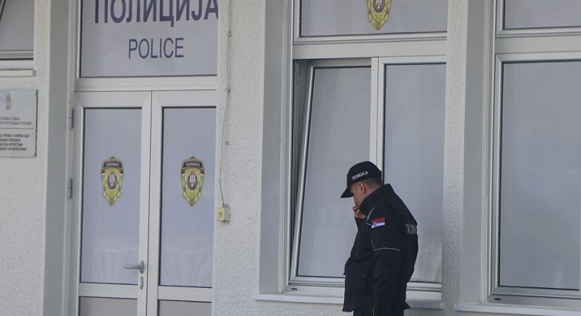 Kormányzati tisztségviselők tiltakoztak a rendőrség ellen Újvidéken