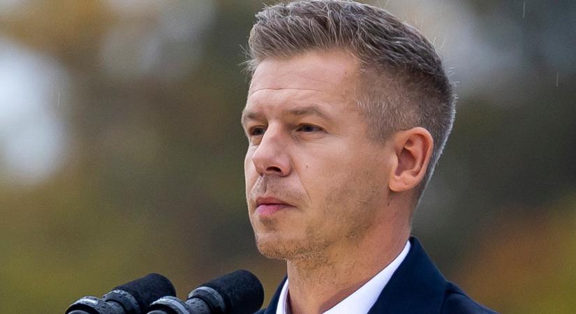 Rendkívüli bejelentést tett Magyar Péter