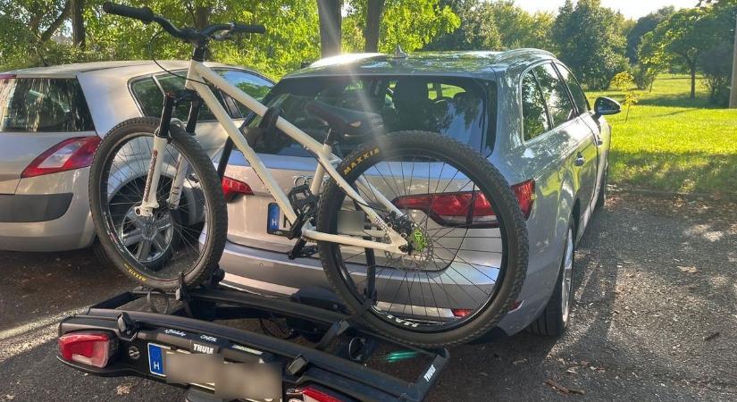 Nem mindegy, hová kerül a bicikli az autón – a helytelen szállítás akár bírságot is érhet