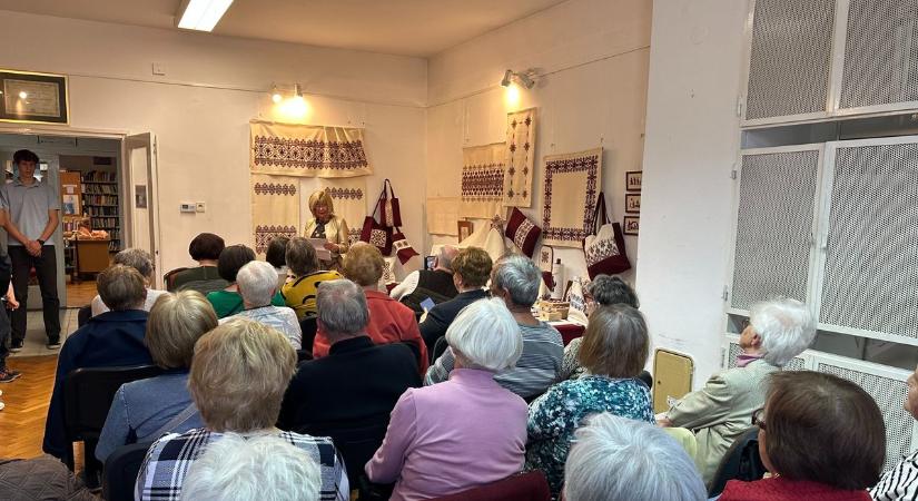 Sziporkázó szépségek - soproni népi iparművész alkotásaiból nyílt kiállítás