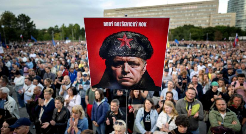 A szlovák és a szerb kormány fél, hogy elütheti a „budapesti gyors”, Zágráb, Varsó és Kijev örül Orbán bukásának