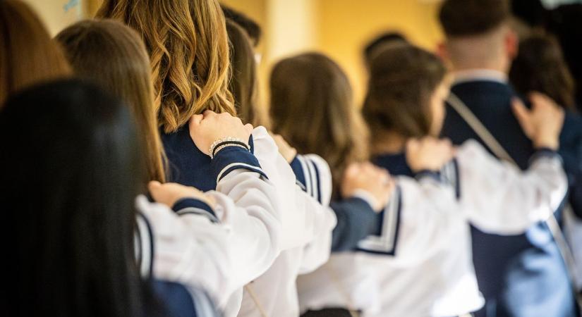 Készpénz, kütyü vagy élmény? Ez most a nagy ballagási dilemma