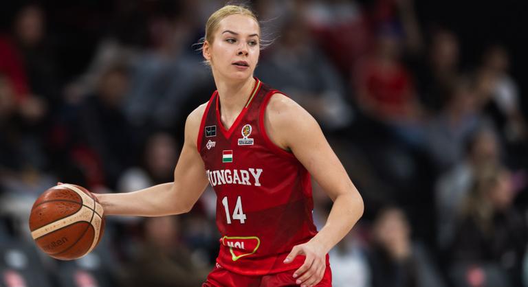 Történelmi elismerés: Juhász Dorkát választották meg a szezon legjobbjának az Euroligában