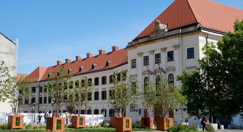 Ez lehet a Karmelita sorsa – elárulta az építész, mire lenne jó az épület