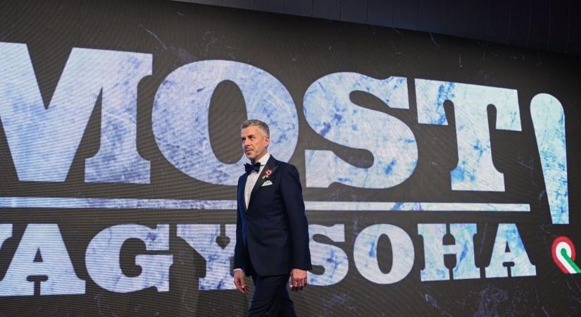 Forradalmi tenni vágyás feszíti szét a NER által kicsontozott hazai filmes szakmát