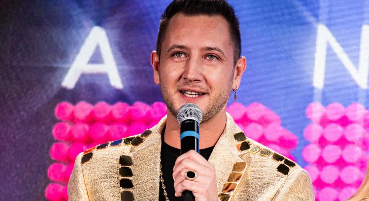 Srámek Péter nem áll le, A Nagy Duett után jön az új lemez