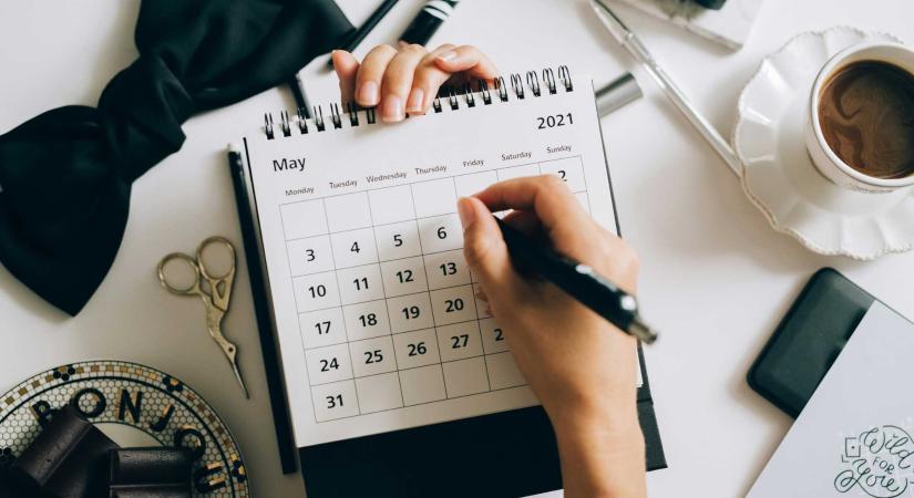 Bővülhet a hivatalos munkaszüneti napok száma