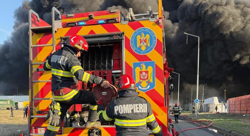 Több ezer tűzesethez riasztottak idén