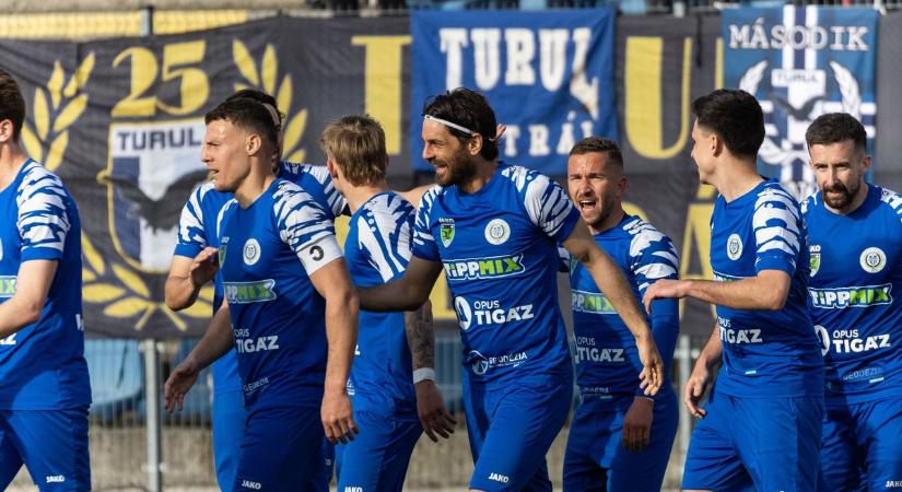 Tovább robogna a Tatabánya az NB III-ban – vasárnap a Bicske vendégeskedik a Grosicsban