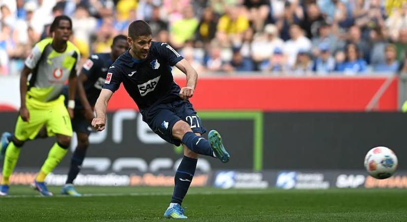 Kikapott a Dortmund, a Bayern már csak matematikailag maradhat le a bajnoki címről