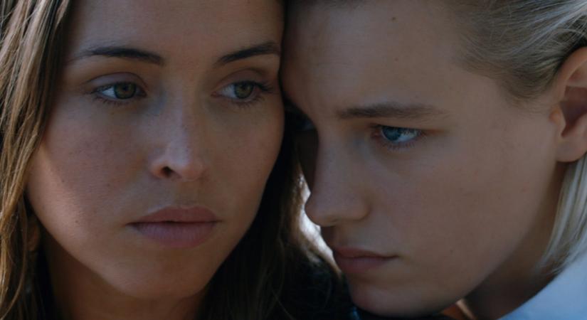 8 brutálisan élethű leszbikus jelenet