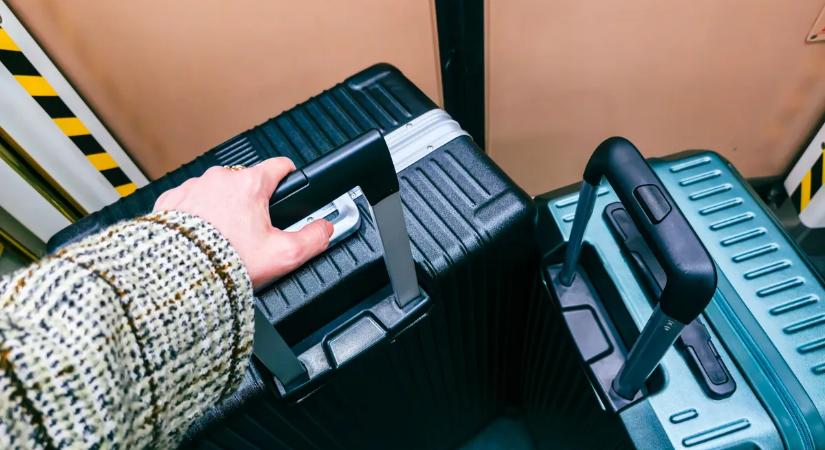 Ha neked is ilyen színű bőröndöd van, nagy veszélynek van kitéve