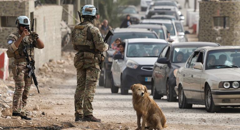 Meghalt egy francia ENSZ-békefenntartó Dél-Libanonban, egy nappal a tíznapos tűzszünet bejelentése után