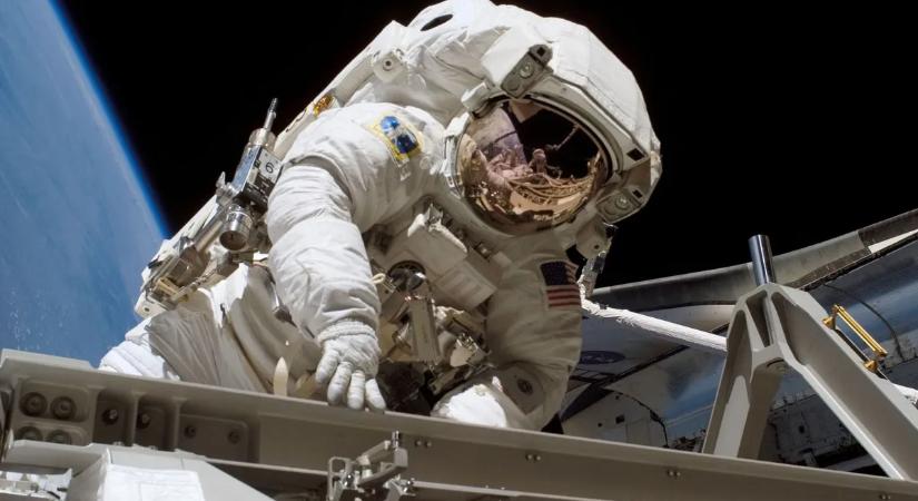 Értetlenül állnak a tudósok: szokatlan anyagot fedeztek fel az Uránusz belsejében