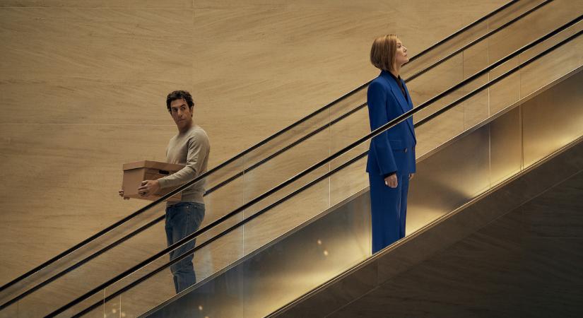 Májusban a Netflixen: Ez az új vígjáték lehet a hónap nagy dobása, előzetest kapott a Hölgyeké az elsőbbség