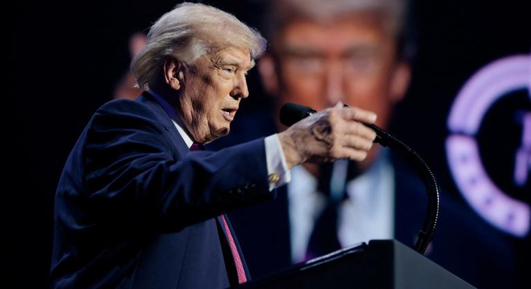 Folytatódik a vita a pápa és Donald Trump között, az amerikai elnök valótlan állítást tett XIV. Leóról