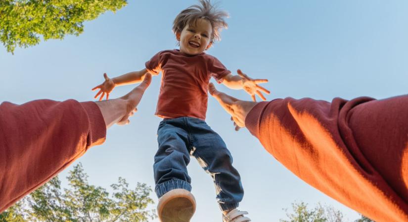 Napi horoszkóp 2026. 04. 19.: Az Oroszlán távlatokat, a Szűz plusz erőt kaphat