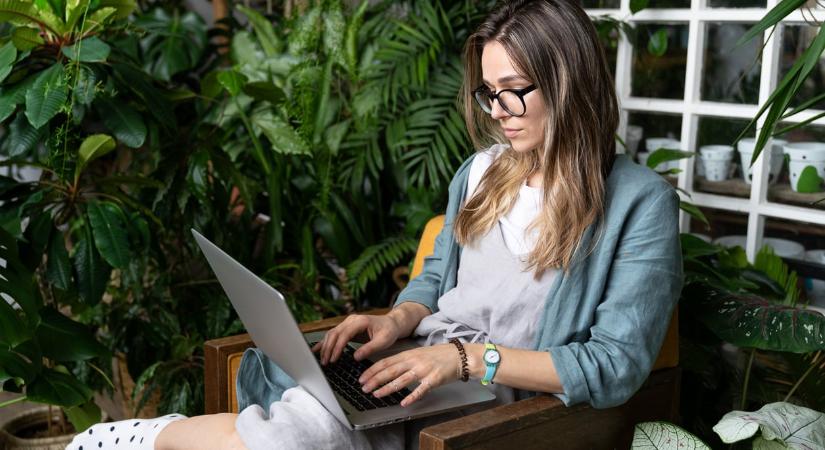 Napi horoszkóp 2026. április 19.: nyugodt hangulatban telik a vasárnap