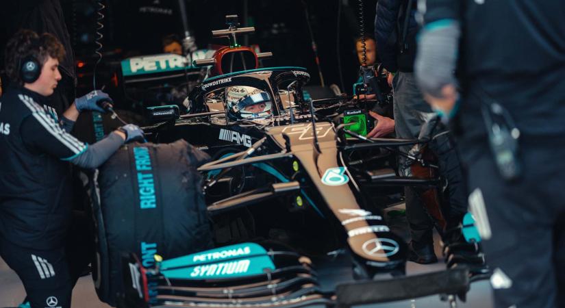 Doriane Pin történelmet írt: először tesztelt F1-es autót a Mercedesszel Silverstone-ban