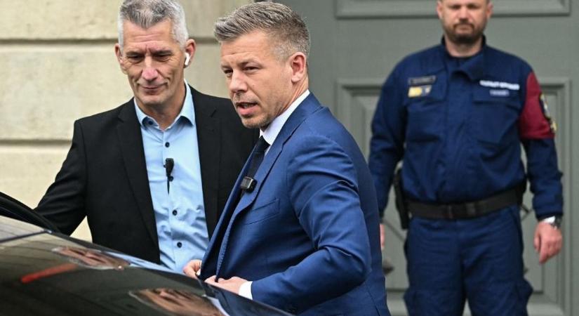 Csoda történt a Facebookon: hirtelen eltűntek a tiszás posztok