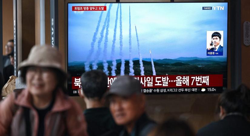 Észak-Korea ballisztikus rakétákat indított a Japán-tenger felé