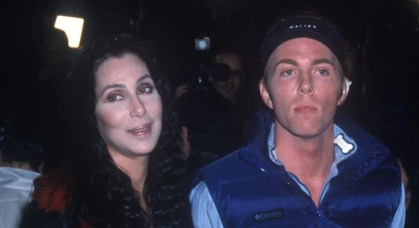 Cher fia újabb sokkot okozott: 79 évesen lett nagymama az énekesnő