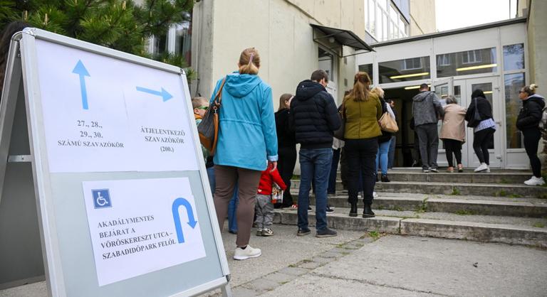 Török Gábor: A külképviseleti és átjelentkezős szavazatokkal 3,3 millió fölé ment a Tisza Párt