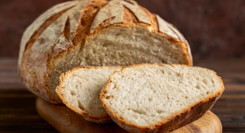 5 perc alatt lesz újra friss a szikkadt kenyér – és semmibe nem kerül ez a trükk