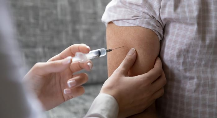 Immunfittség: a védőoltások szerepe az egészséges öregedésben