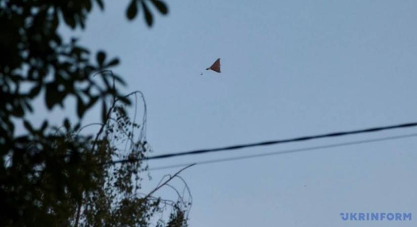 Orosz drón támadott meg egy vonatot a Szumi területen, a mozdonyvezető megsérült