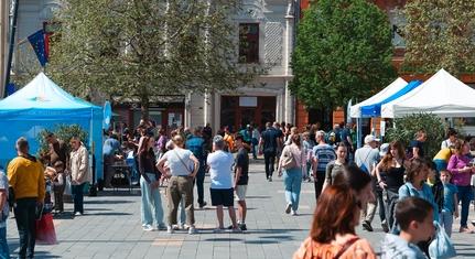 Zöld programokkal és családi élményekkel telt meg a belváros